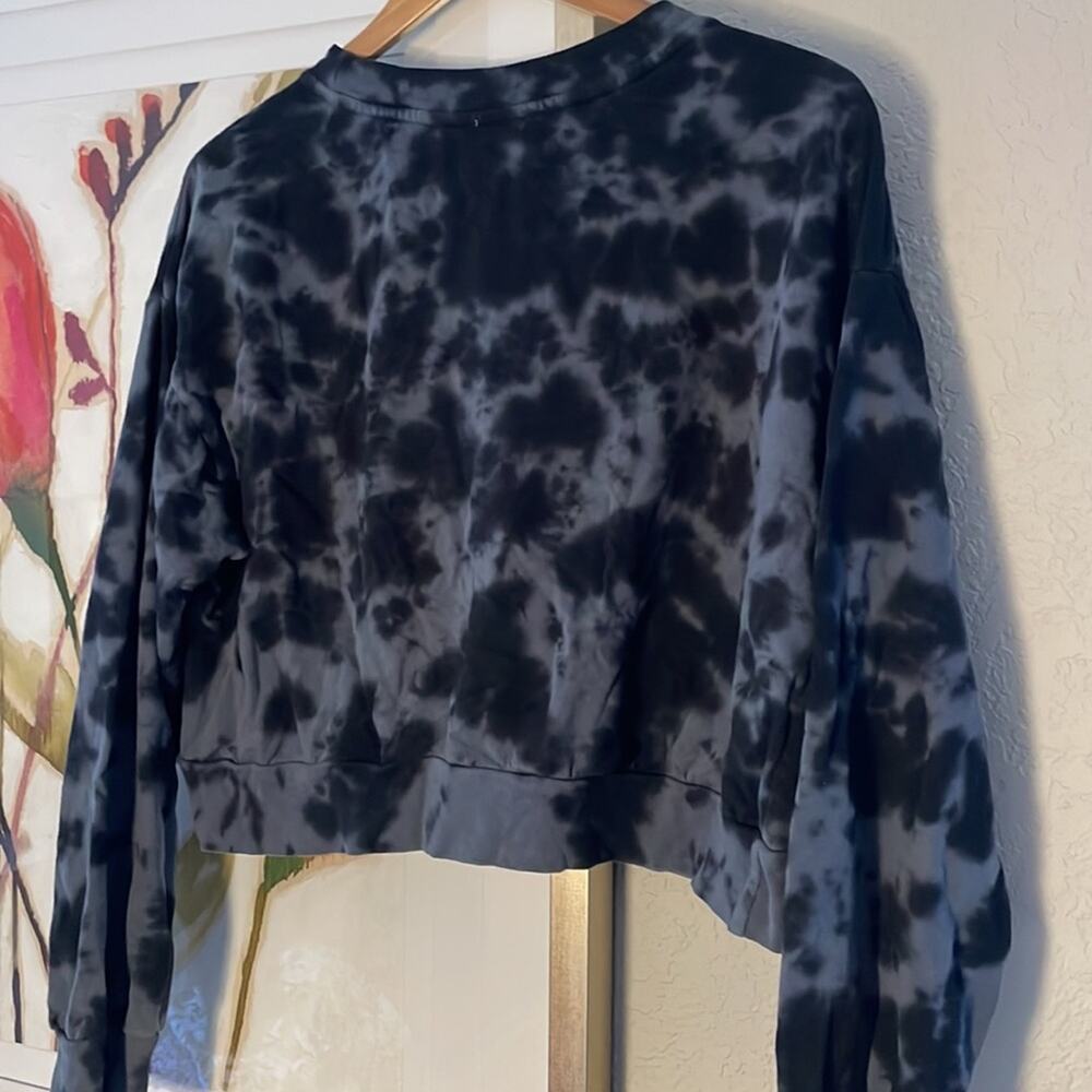 Freeze Blue Crop Sweatshirt Waiting for the Weekend Graphic Loungewear Y2K - Picture 3 of 4